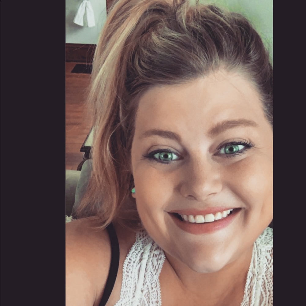 Meet your Posher, Kelsey